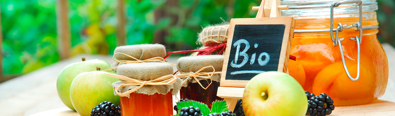 Frische Bio-Obst- und Gemüseauswahl im Bioladen Mechernich, regionale, saisonale Produkte für gesundes und nachhaltiges Einkaufen.